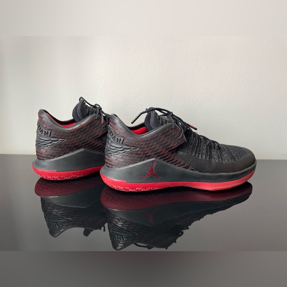 Air Jordan 32 Low Last Shot - Size 13